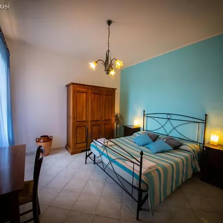 Mandriato Organic Farm In The Tuscan Hills *